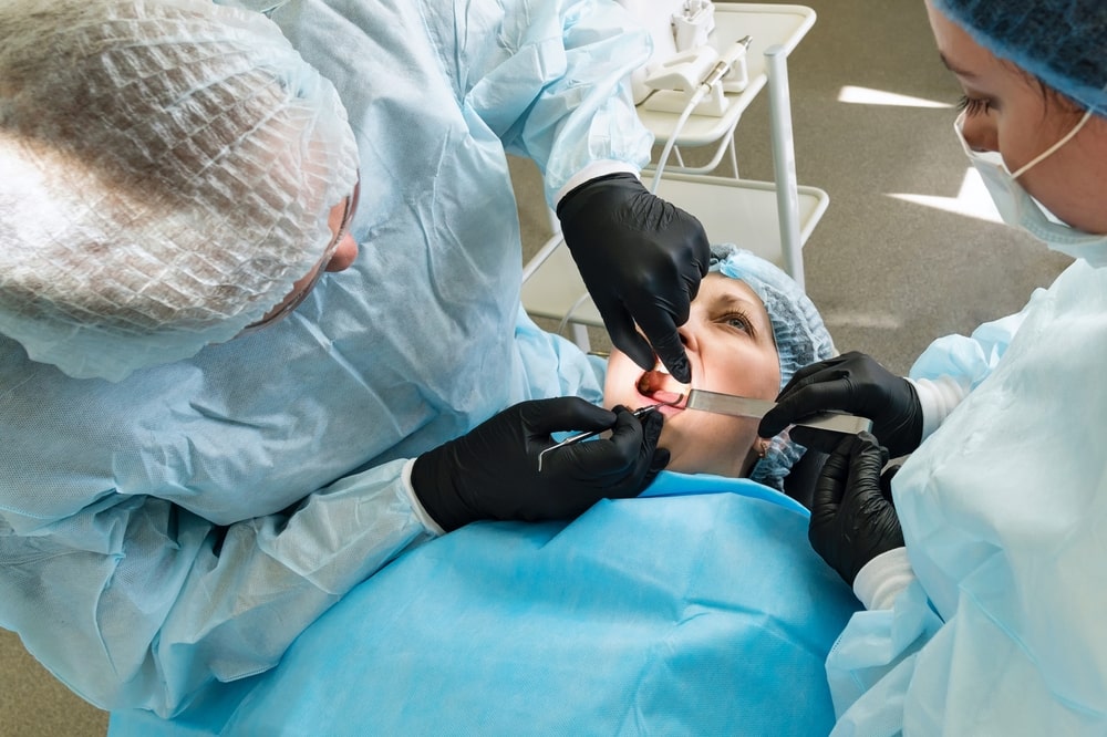 surgical-tooth-extraction